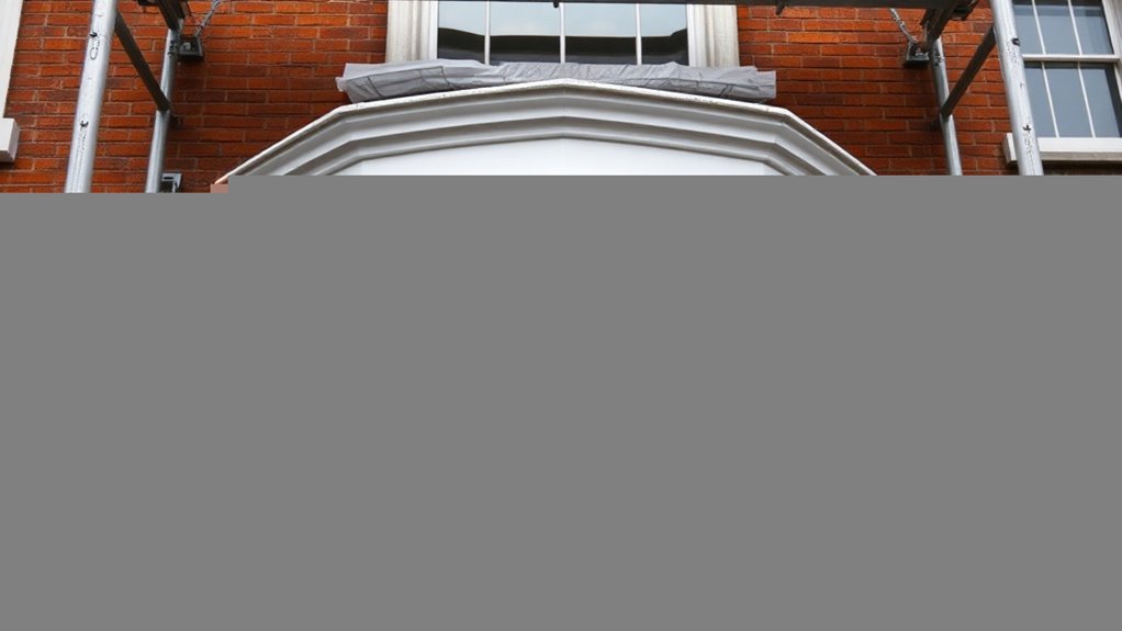 Bay Windows Stockwell